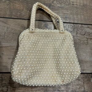 Vintage 50 60's Lumured CORDE BEAD Ivory Hand Bag  Purse Framed Opening Satchel